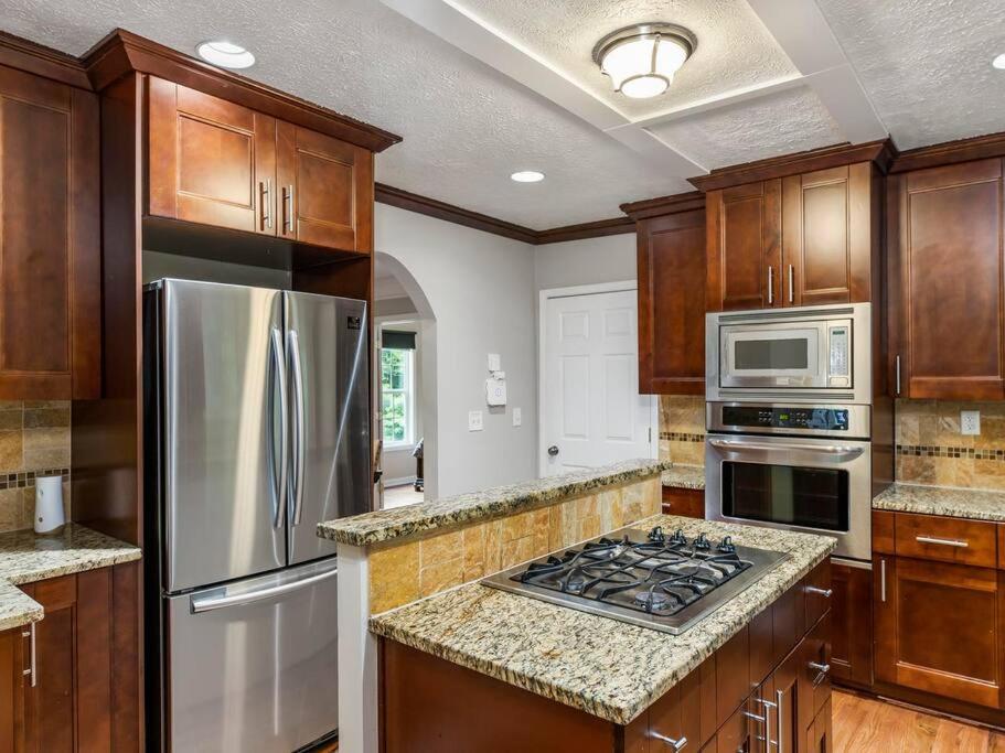 Gorgeous East Village Home Near Downtown Sleeps 12 5 Bedrooms Coffee Bbq Ac Parking Atlanta Eksteriør billede